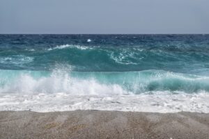sea, beach, waves-7782464.jpg