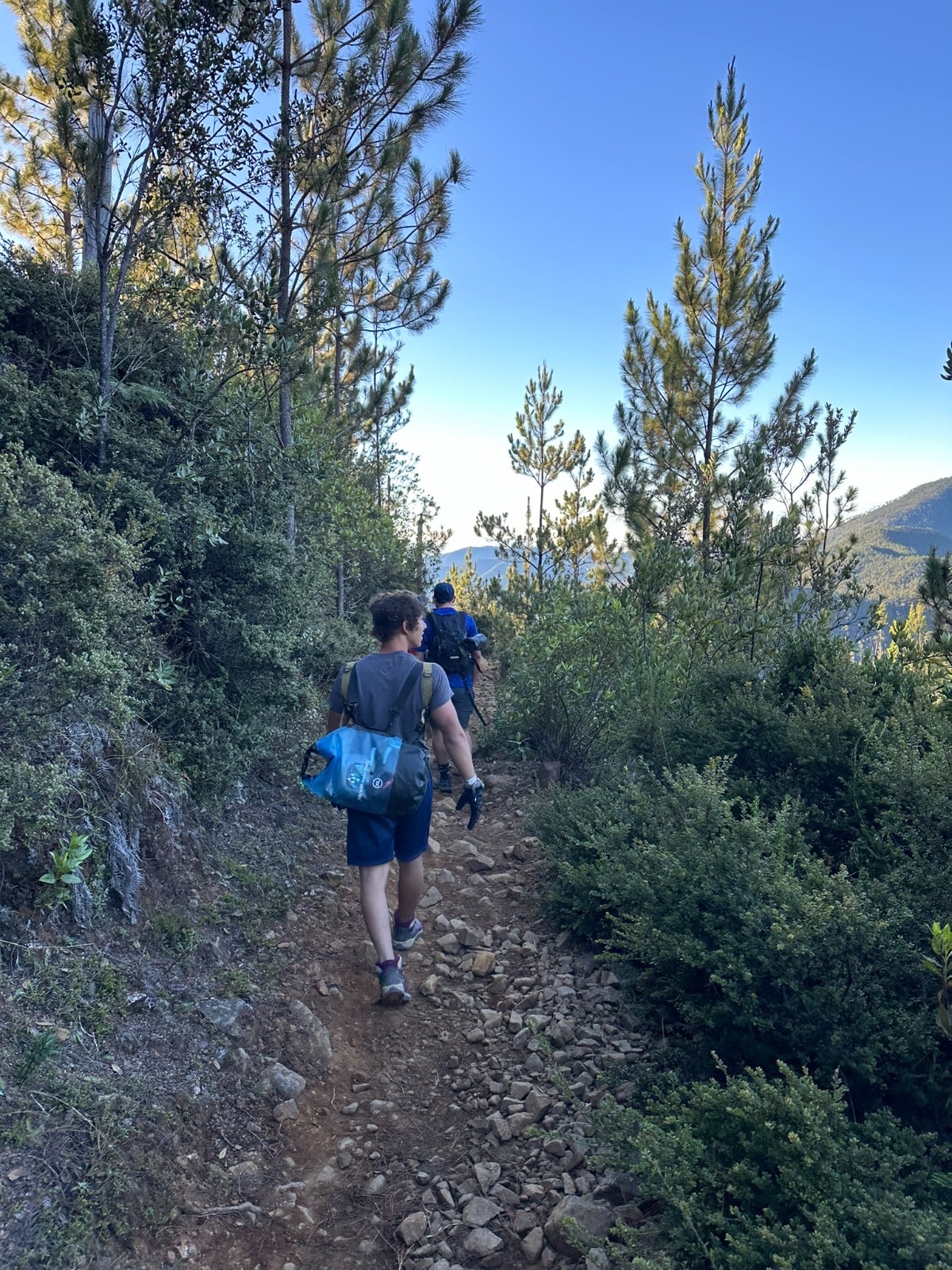 Alma de viajero: El joven que recorre destinos en busca de aventuras