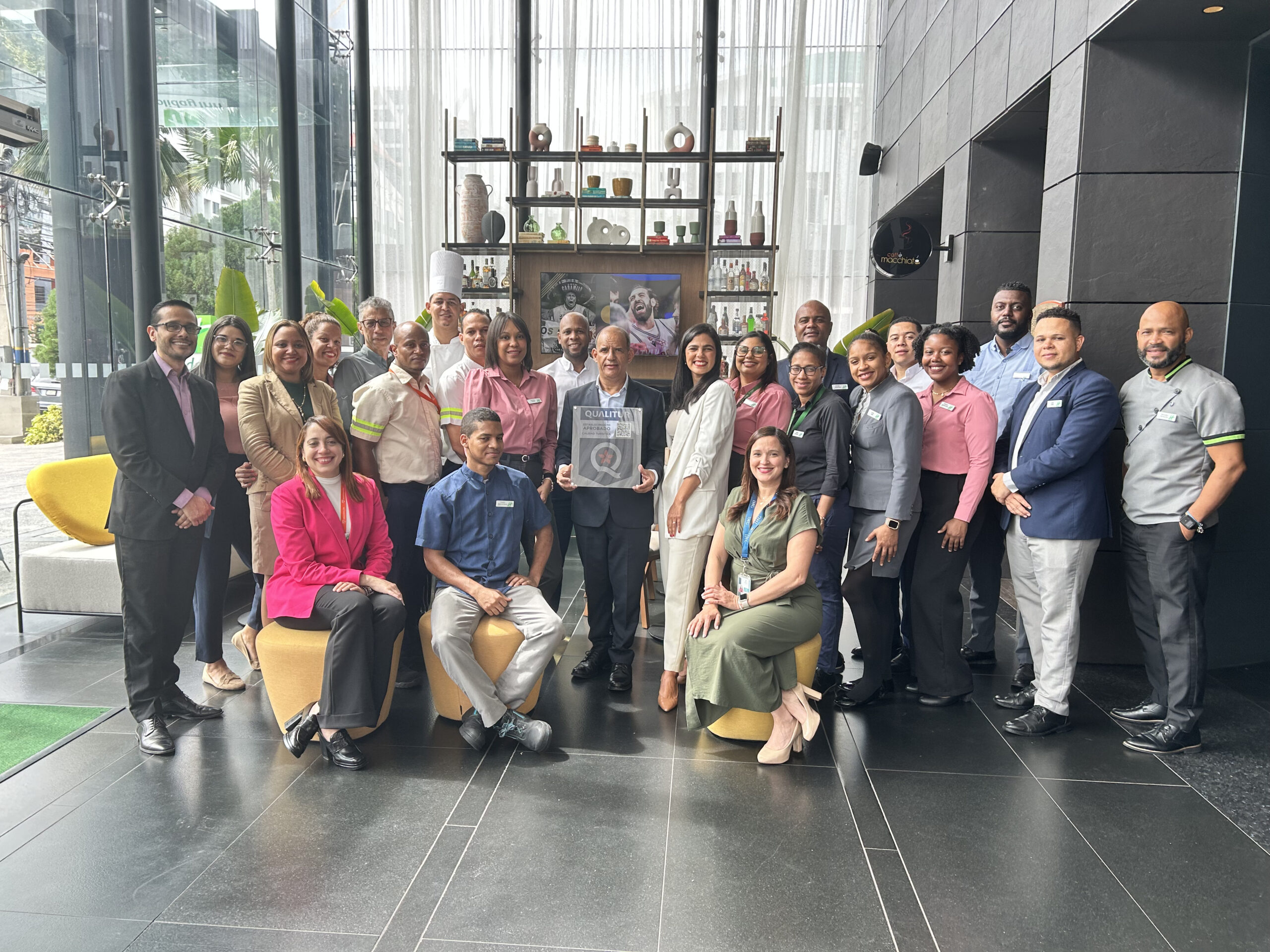 Holiday Inn Santo Domingo recibe certificación Qualitur