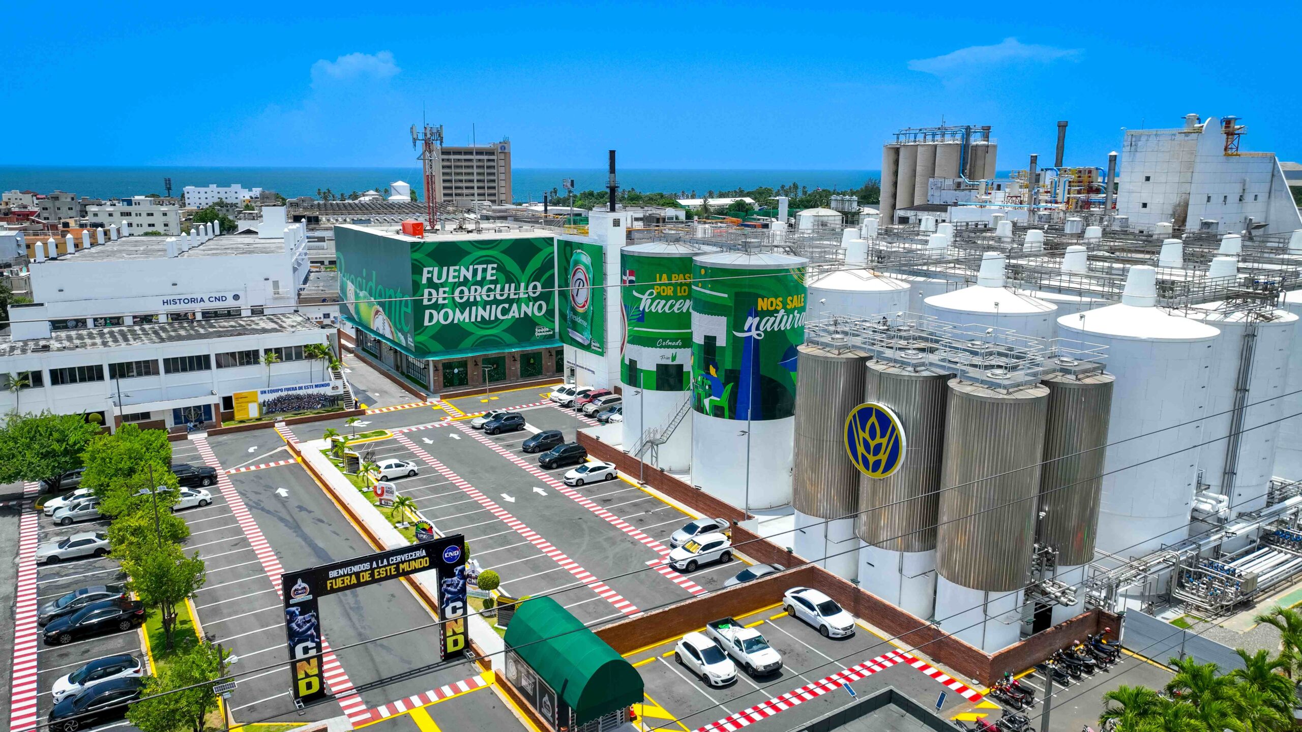 Cervecería Nacional Dominicana se convierte en la primera cervecera del Caribe que produce con electricidad 100% proveniente de energía solar